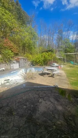 $325,000 | 283 Highway 284, Wantage, NJ 07461