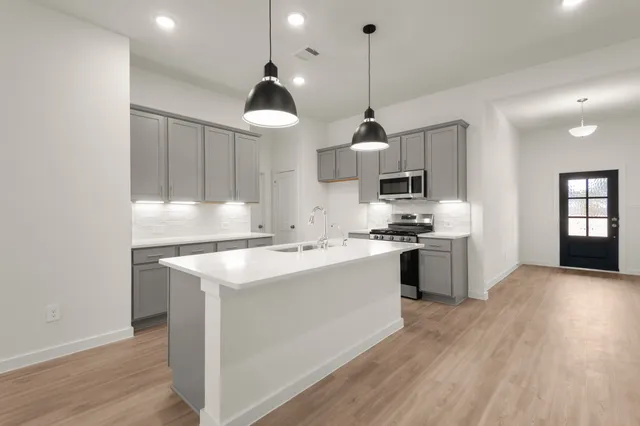 $337,990 | 5826 Sunkissed Drive, Fulshear, TX 77441