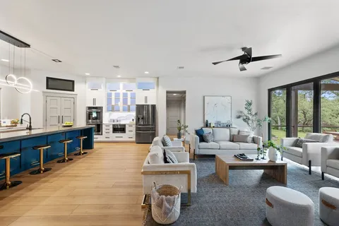 $1,225,000 | 9207 Claxton Drive, Austin, TX 78736