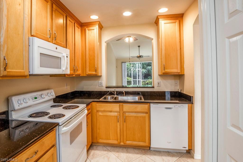 7830 Sandpine Court, Unit 2202 Naples, FL 34104 - Photo 8 of 39