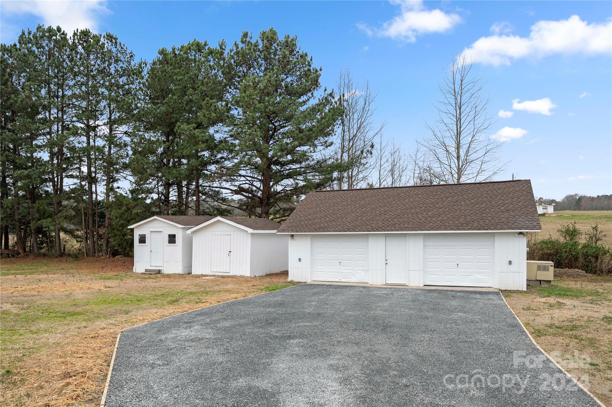 2804 Regency Road Lancaster, SC 29720 - Photo 8 of 35