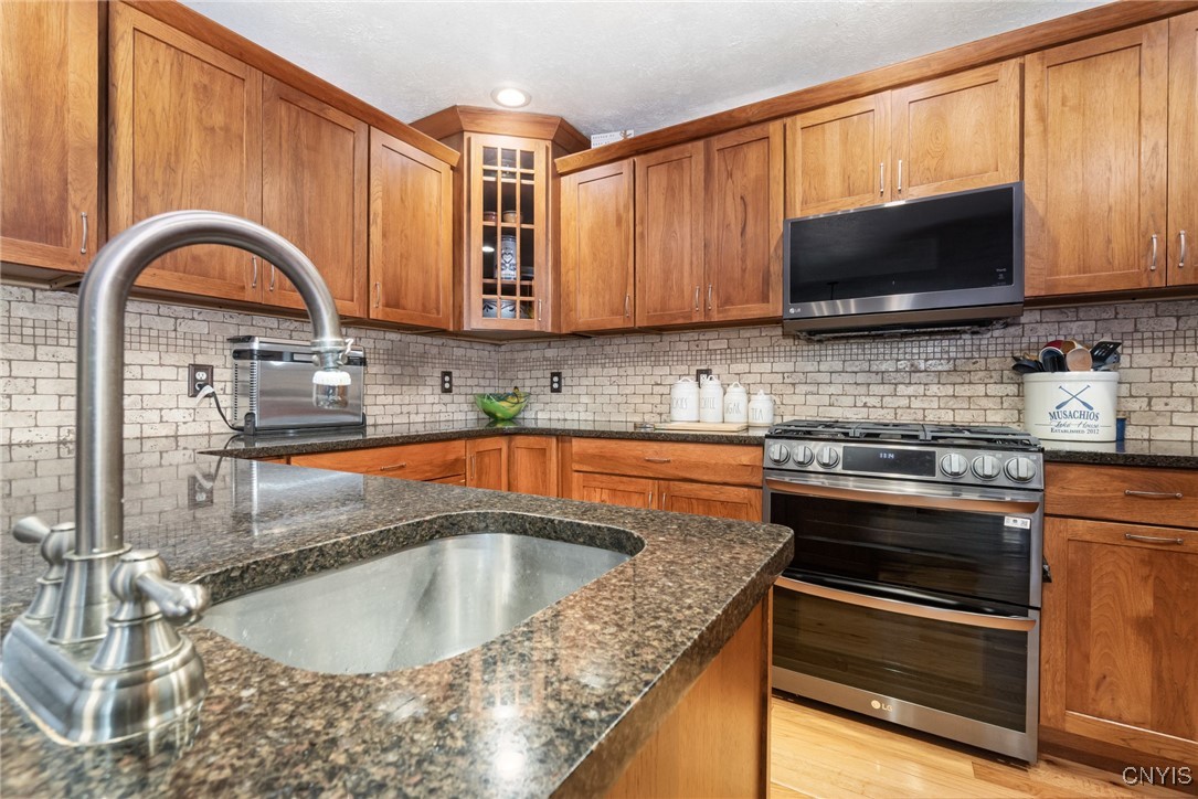 203 Old Heidelberg Road Vienna, NY 13042 - Photo 16 of 47