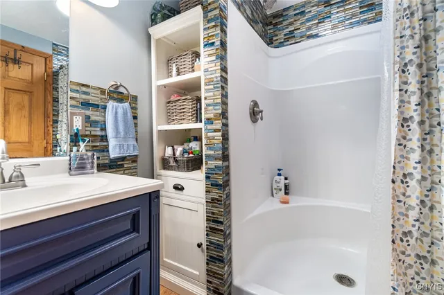 $1,199,000 | 203 Old Heidelberg Road, Vienna, NY 13042