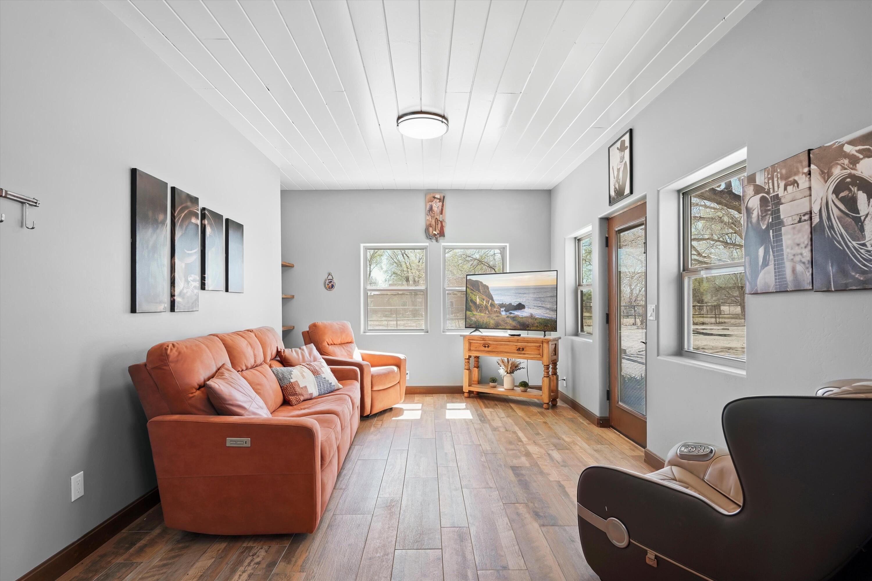 6735 Corrales Road Corrales, NM 87048 - Photo 75 of 130 Gallery Image 75