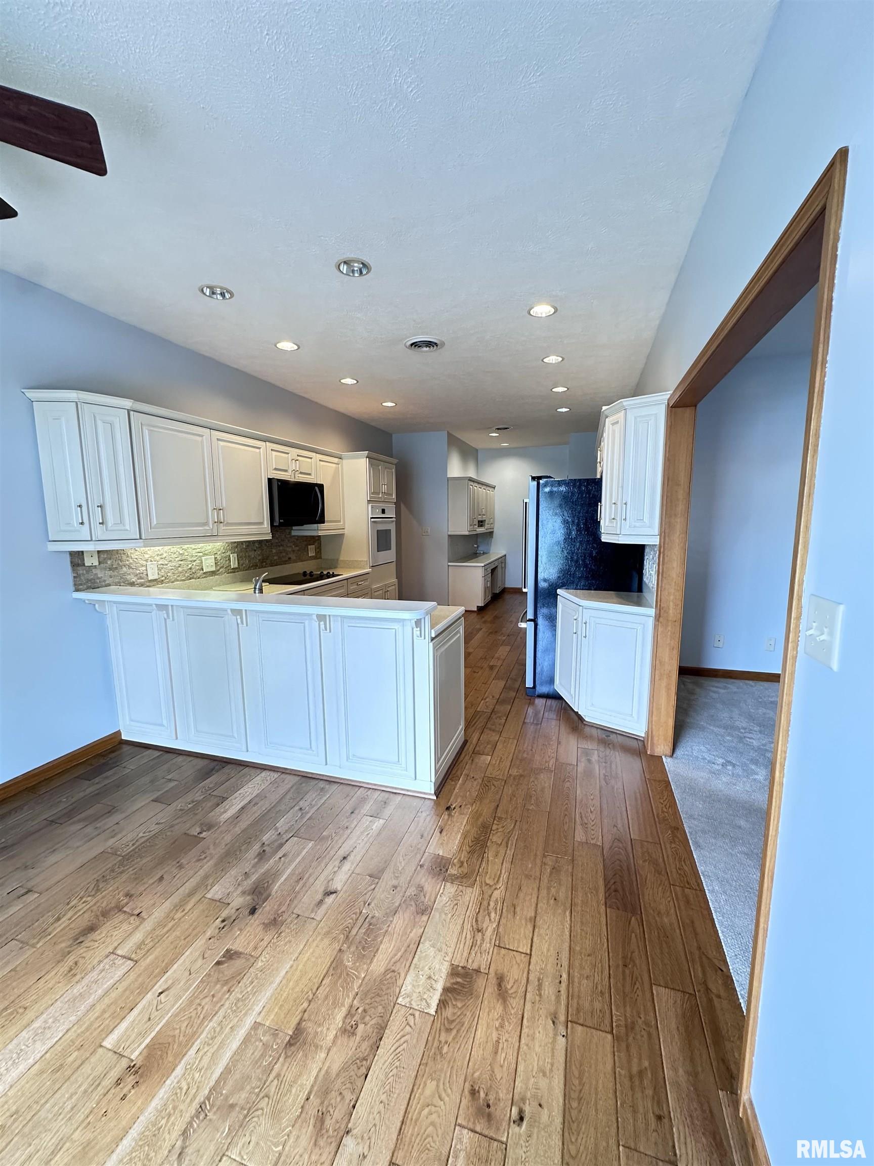 1535 Howard Road Marion, IL 62959 - Photo 8 of 40