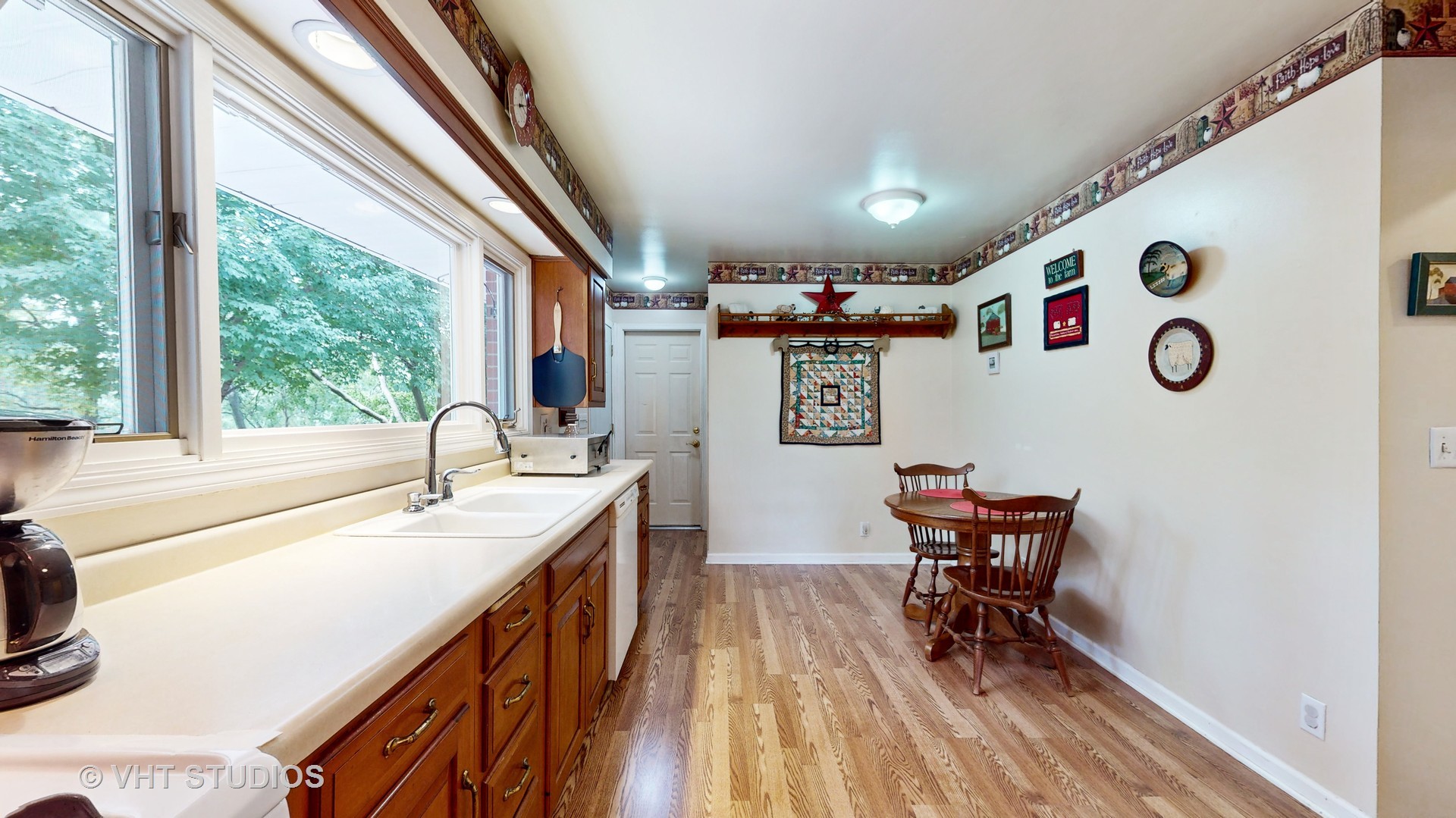 41W965 Empire Road St. Charles, IL 60175 - Photo 11 of 44 a very nice looking dining room with a large window