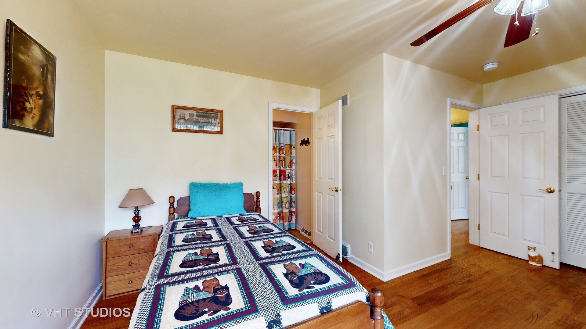 41W965 Empire Road St. Charles, IL 60175 - Photo 22 of 44 a room with furniture and a rug