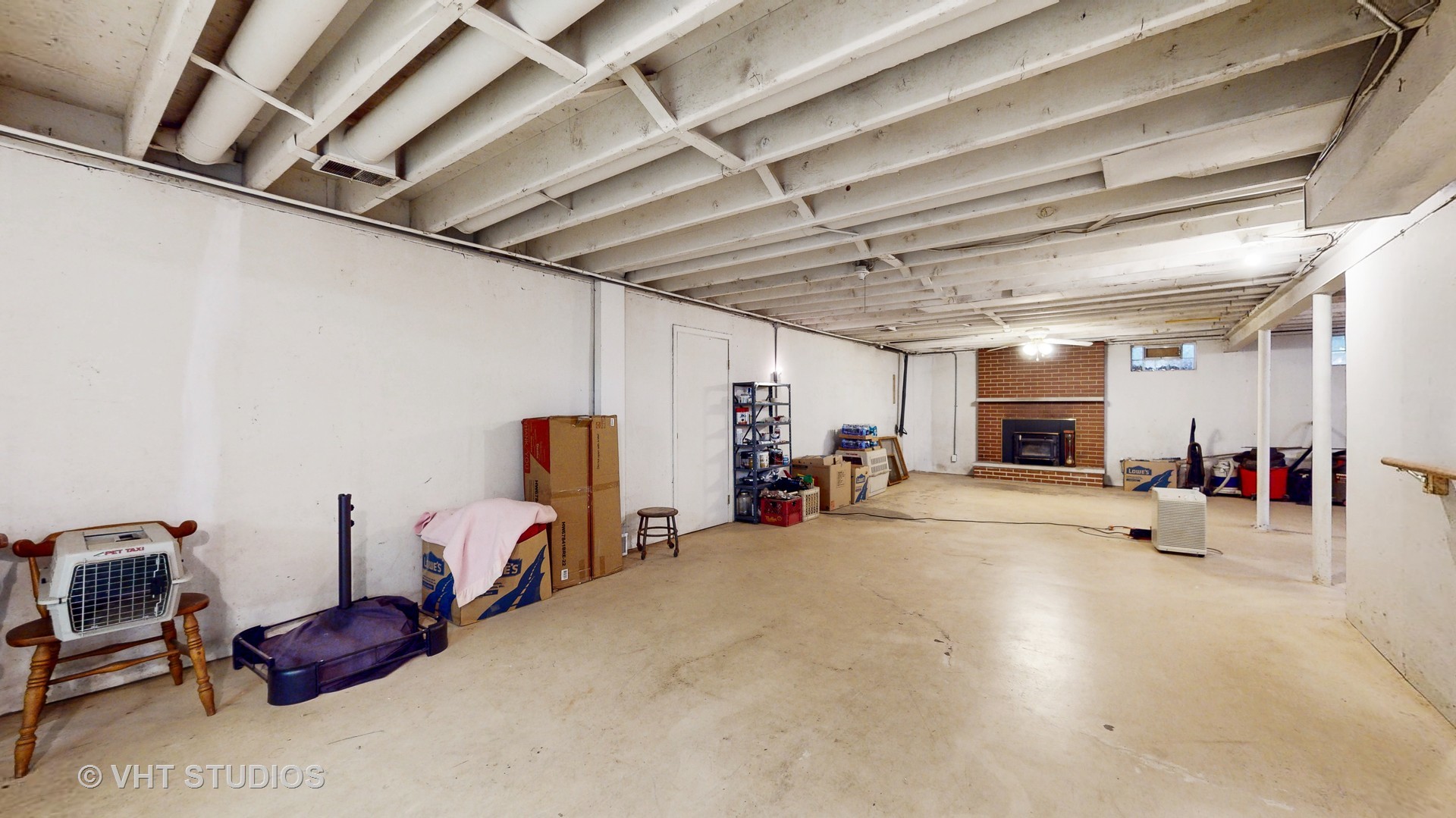 41W965 Empire Road St. Charles, IL 60175 - Photo 25 of 44 a view of a room with gym equipment