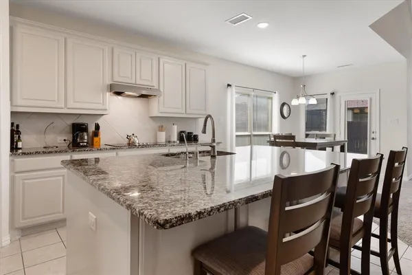 $585,000 | 118 Red Pine Drive, Red Oak, TX 75154