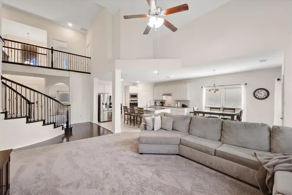 $585,000 | 118 Red Pine Drive, Red Oak, TX 75154