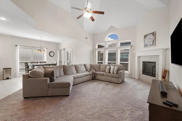 $585,000 | 118 Red Pine Drive, Red Oak, TX 75154