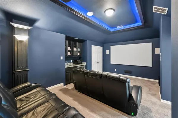 $585,000 | 118 Red Pine Drive, Red Oak, TX 75154