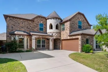 $585,000 | 118 Red Pine Drive, Red Oak, TX 75154