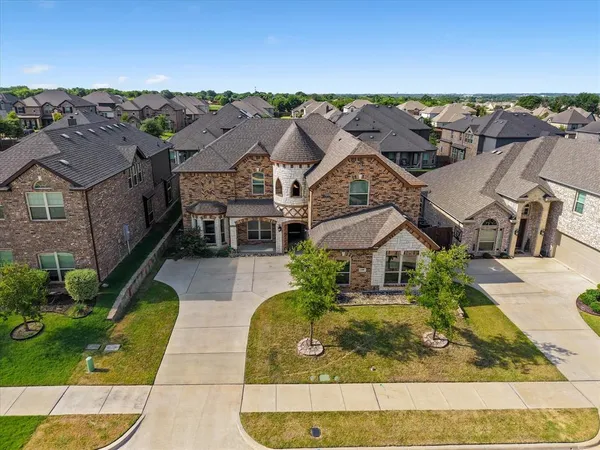 $585,000 | 118 Red Pine Drive, Red Oak, TX 75154