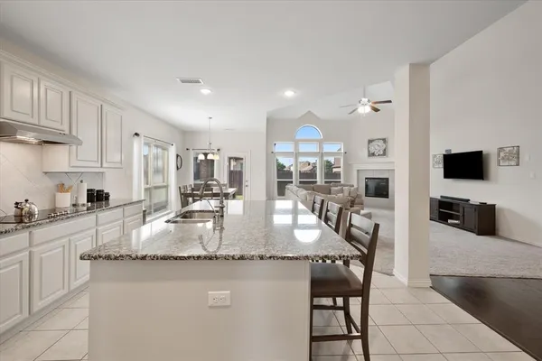 $585,000 | 118 Red Pine Drive, Red Oak, TX 75154
