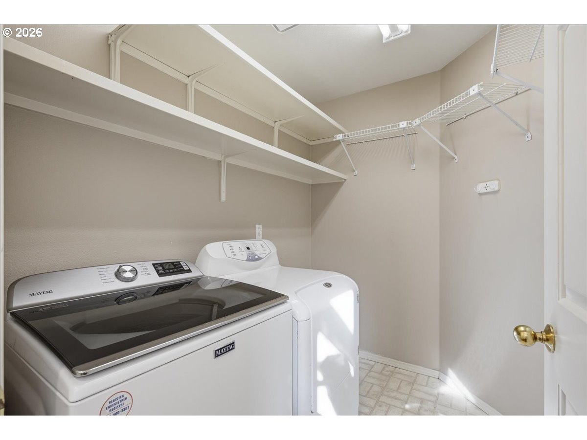 11206 Southwest Pintail Loop Beaverton, OR 97007 - Photo 23 of 33