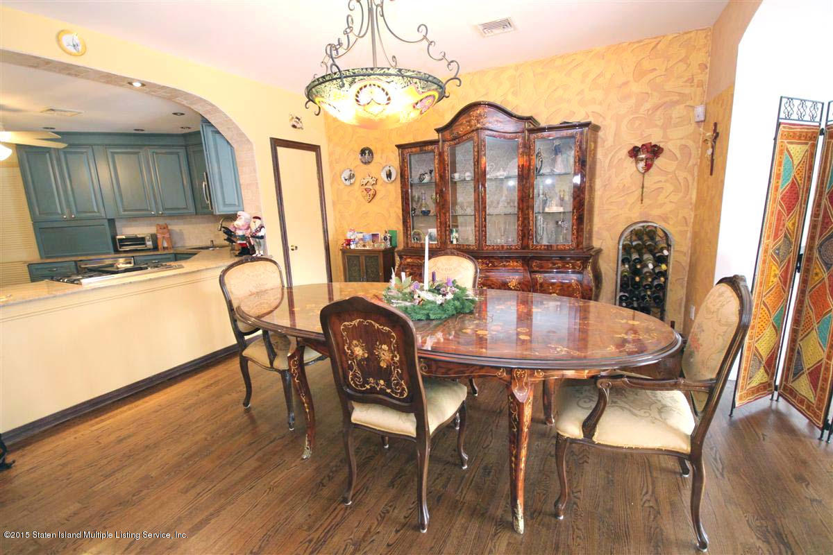 768 West Fingerboard Road Staten Island, NY 10305 - Photo 8 of 27 768 W FINGERBOAD KITCHEN DINING RM