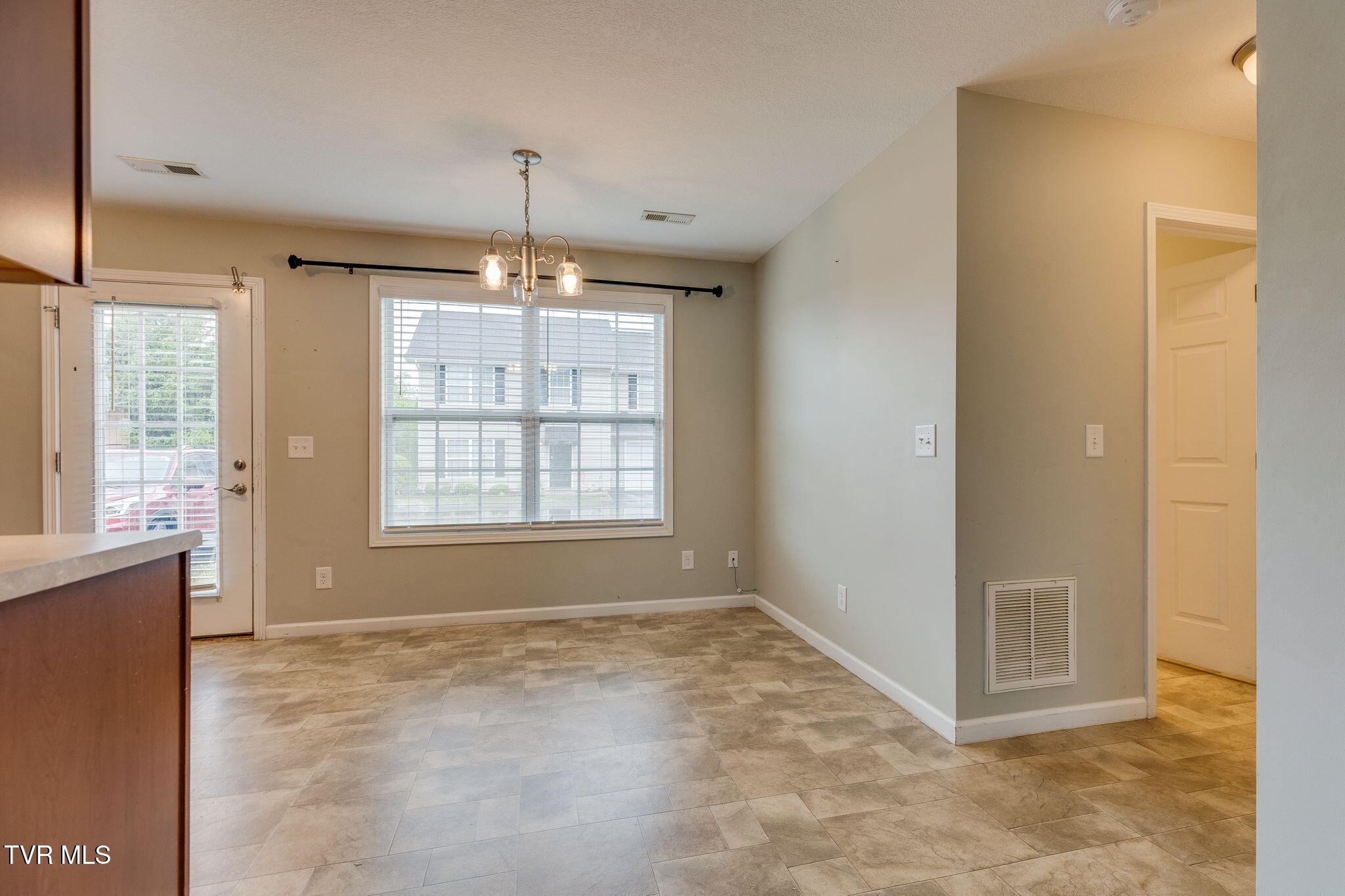 396 Jonesboro Road, Unit 35H Piney Flats, TN 37686 - Photo 9 of 28 008