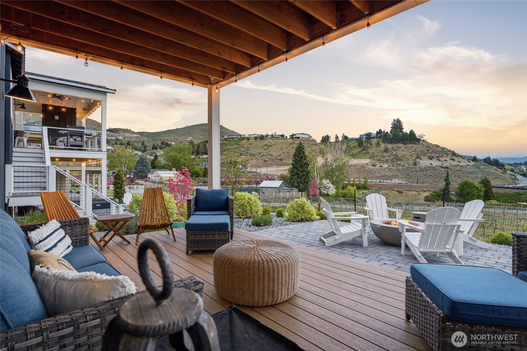 211 Bluebell Lane Chelan, WA 98816 - Photo 8 of 40