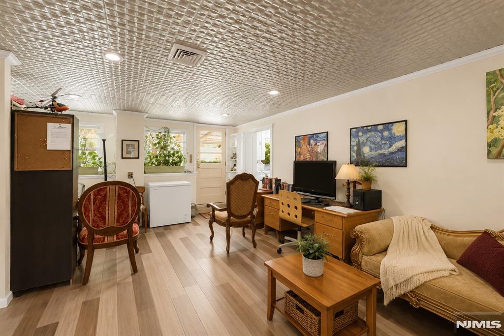 310 Ruckman Road Closter, NJ 07624 - Photo 4 of 30