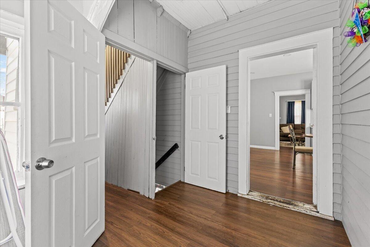 17857 Binder Street Detroit, MI 48212 - Photo 17 of 26 09-IMG_7697