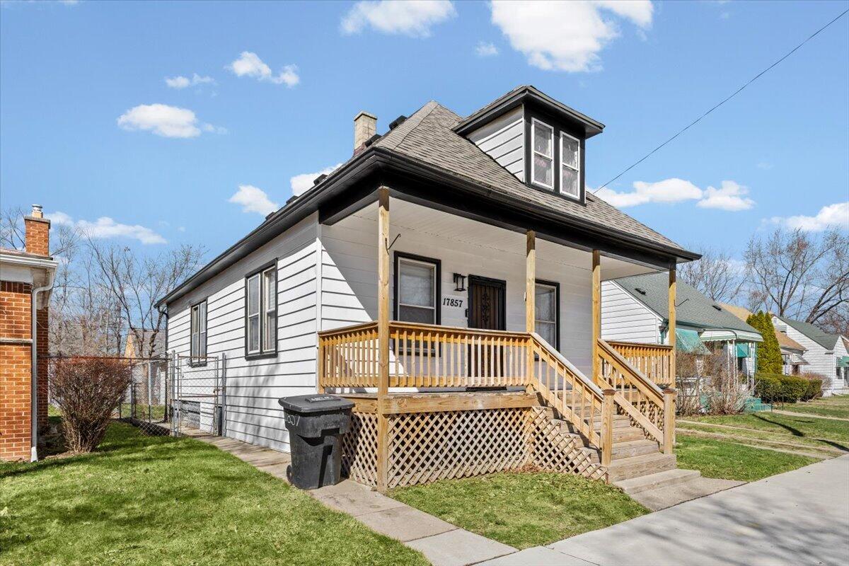 17857 Binder Street Detroit, MI 48212 - Photo 3 of 26 07-IMG_7837