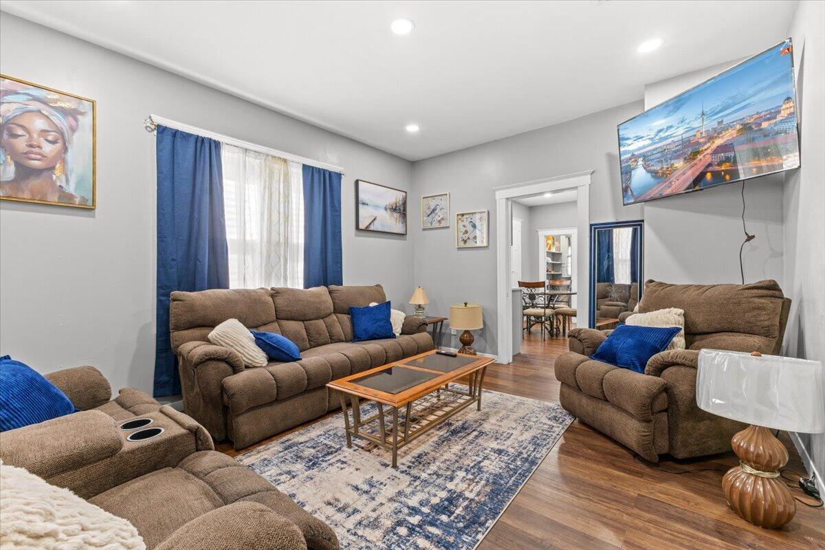 17857 Binder Street Detroit, MI 48212 - Photo 8 of 26 21-IMG_7762