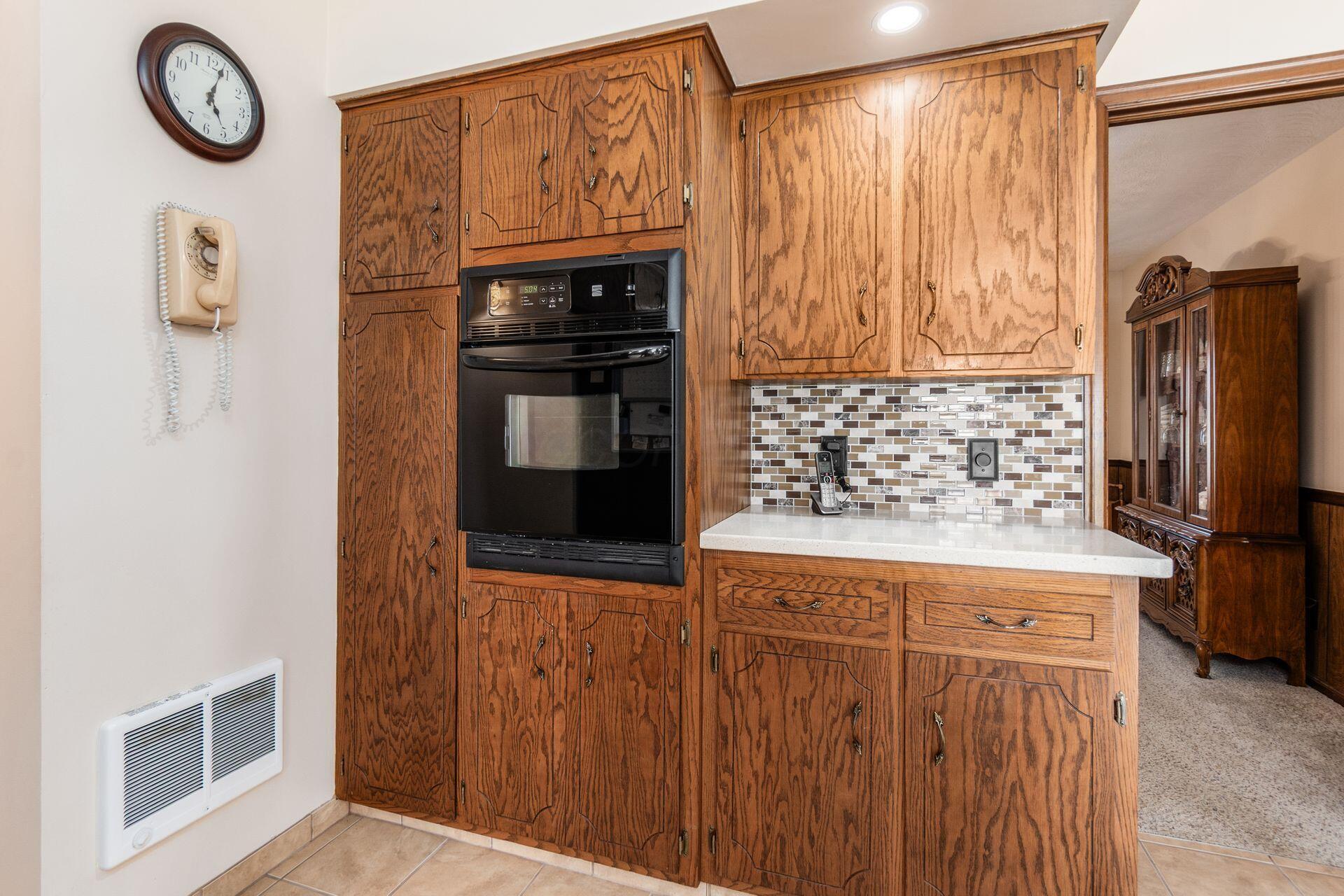 1200 Spring Valley Road London, OH 43140 - Photo 6 of 32 031__I 1200 Spring Valley 089