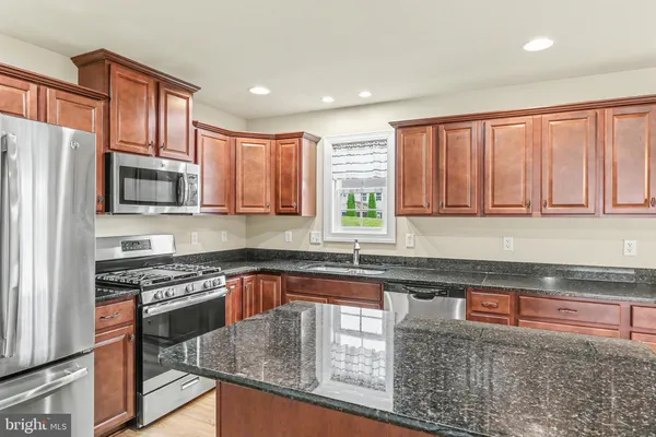 $2,395 | 813 Spring Rock Court, Mechanicsburg, PA 17055
