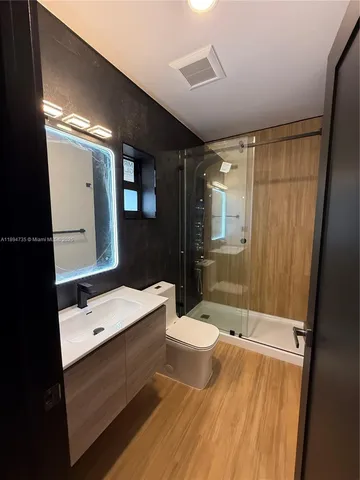 $1,850 | 512 Northwest 2nd Avenue, Unit B, Hallandale Beach, FL 33009