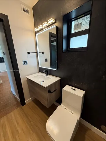 $1,850 | 512 Northwest 2nd Avenue, Unit B, Hallandale Beach, FL 33009