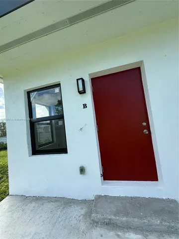 $1,850 | 512 Northwest 2nd Avenue, Unit B, Hallandale Beach, FL 33009