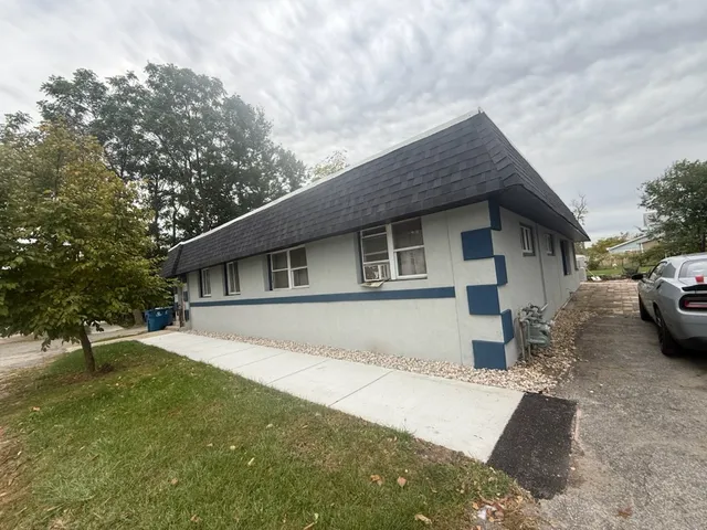 $225,000 | 210 Southgate Avenue, Chicago Heights, IL 60411