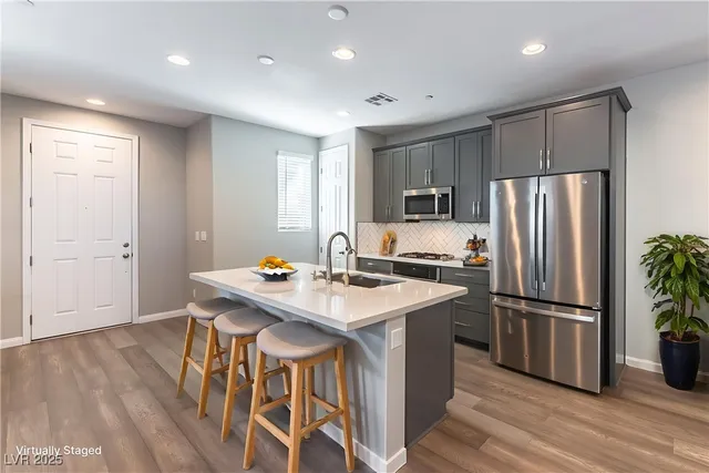 $465,000 | 11703 Emerald Lk Avenue, Las Vegas, NV 89138