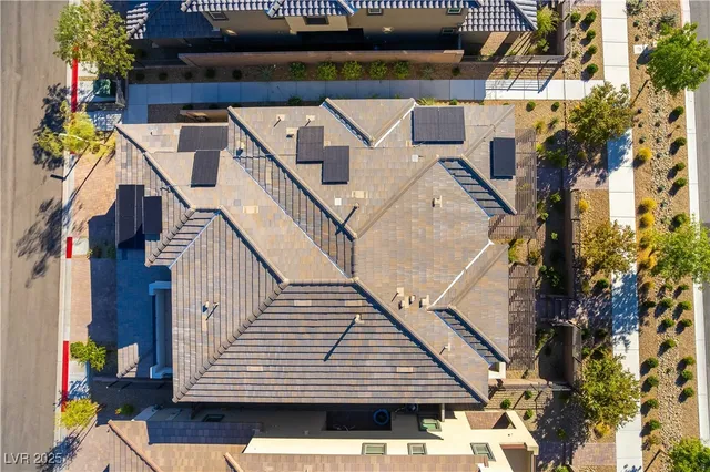 $465,000 | 11703 Emerald Lk Avenue, Las Vegas, NV 89138