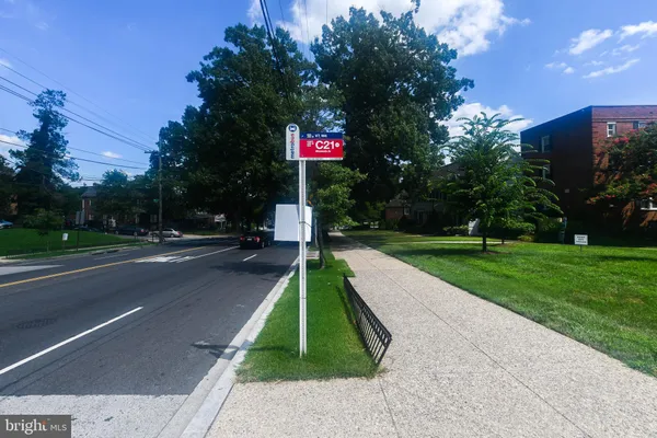 a sign board with yard