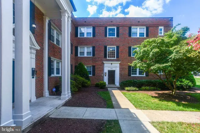$144,999 | 3937 Pennsylvania Ave. Southeast, Unit 102, Washington, DC 20020