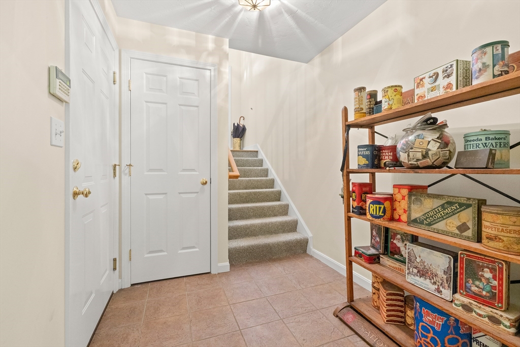 35 Collins Street, Unit 87 Danvers, MA 01923 - Photo 20 of 28 a view of an entryway with seating