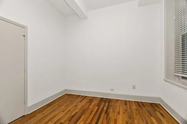 $3,550 | 2030 North Oakley Avenue, Unit 1F, Chicago, IL 60647
