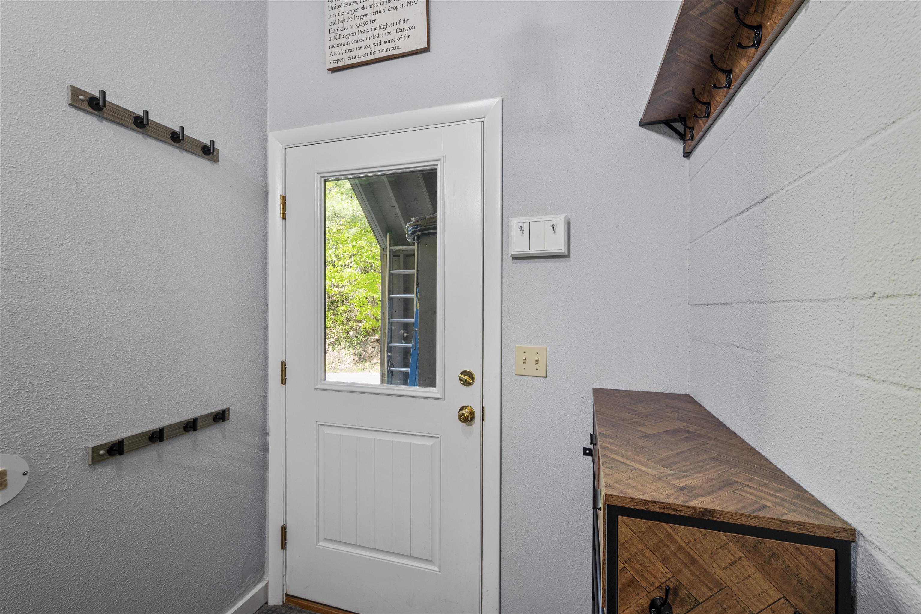 191 School House Road, Unit B6 Killington, VT 05751 - Photo 5 of 43