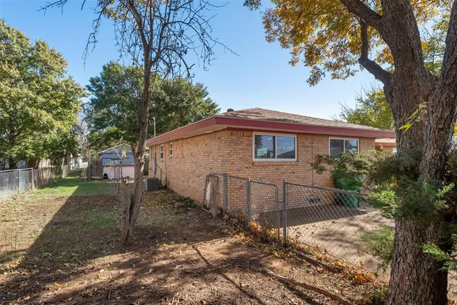 $210,000 | 501 South Hilltop, Burkburnett, TX 76354