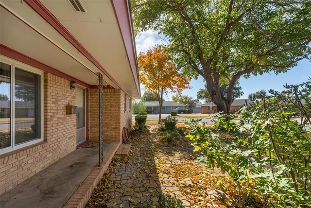 $210,000 | 501 South Hilltop, Burkburnett, TX 76354