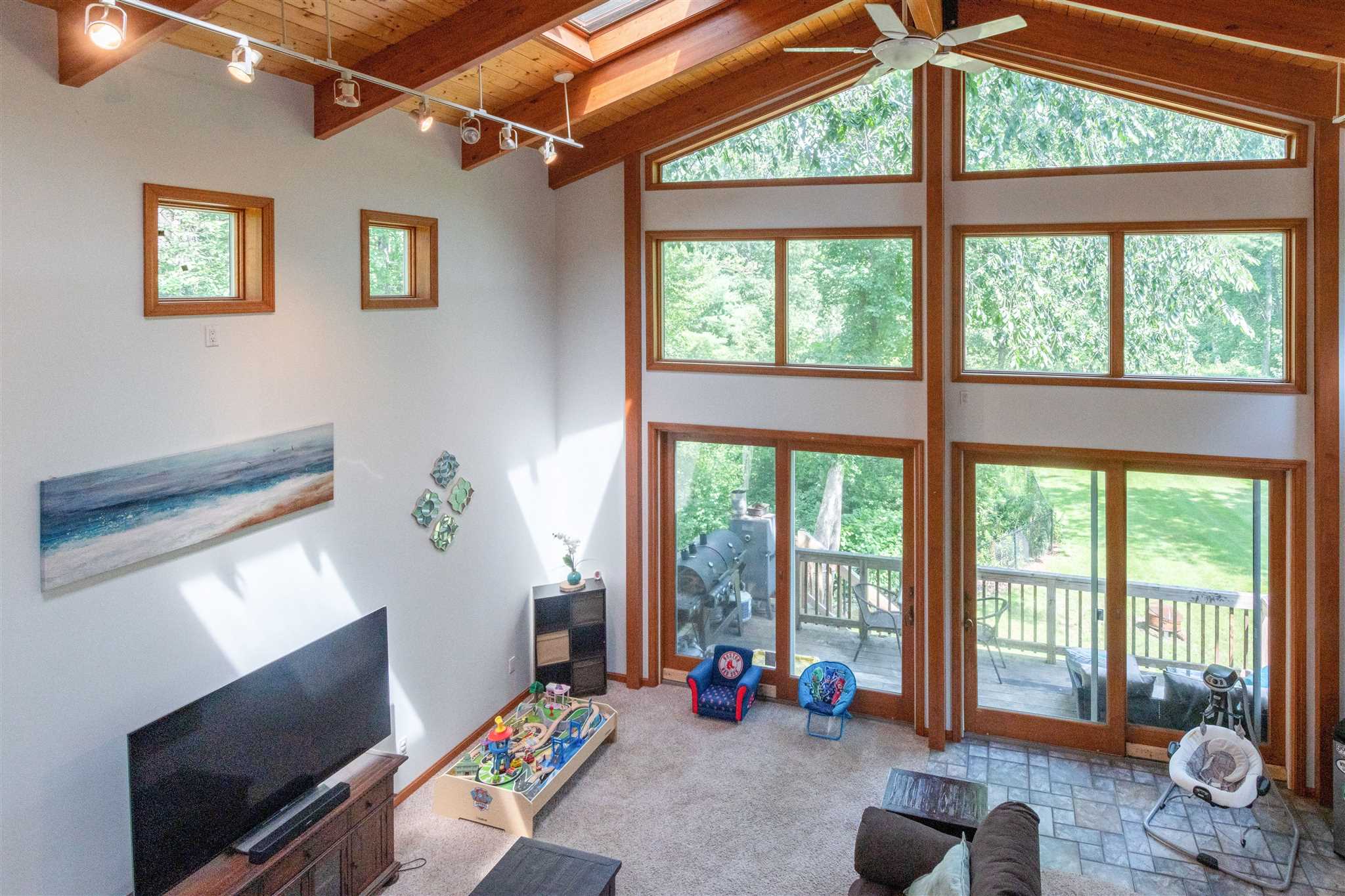 70 Windham Road Pelham, NH 03076 - Photo 12 of 32