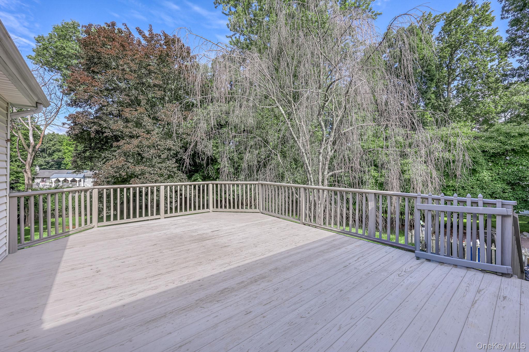 17 Cragmere Road Suffern, NY 10901 - Photo 24 of 32 Gallery Image 24