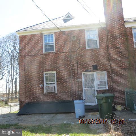 1538 Roundhill Road Baltimore, MD 21218 - Photo 5 of 5 Exterior (Rear)