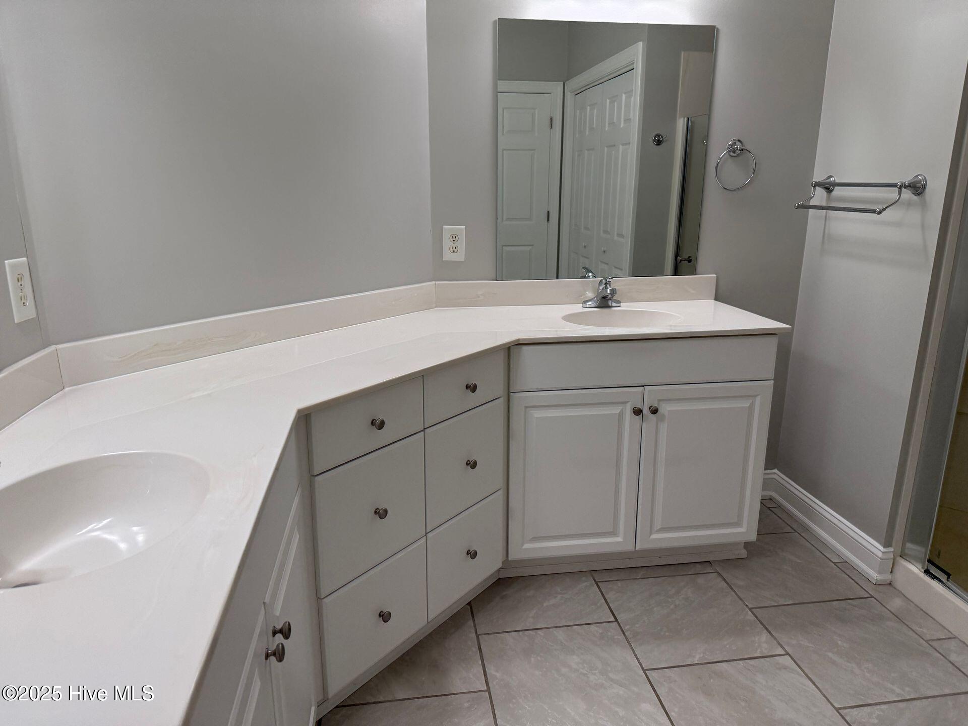 200 Lighthouse Lane, Unit D1 Cedar Point, NC 28584 - Photo 7 of 9 81c0b1ae-d23d-42a1-9ae9-7536c7131169