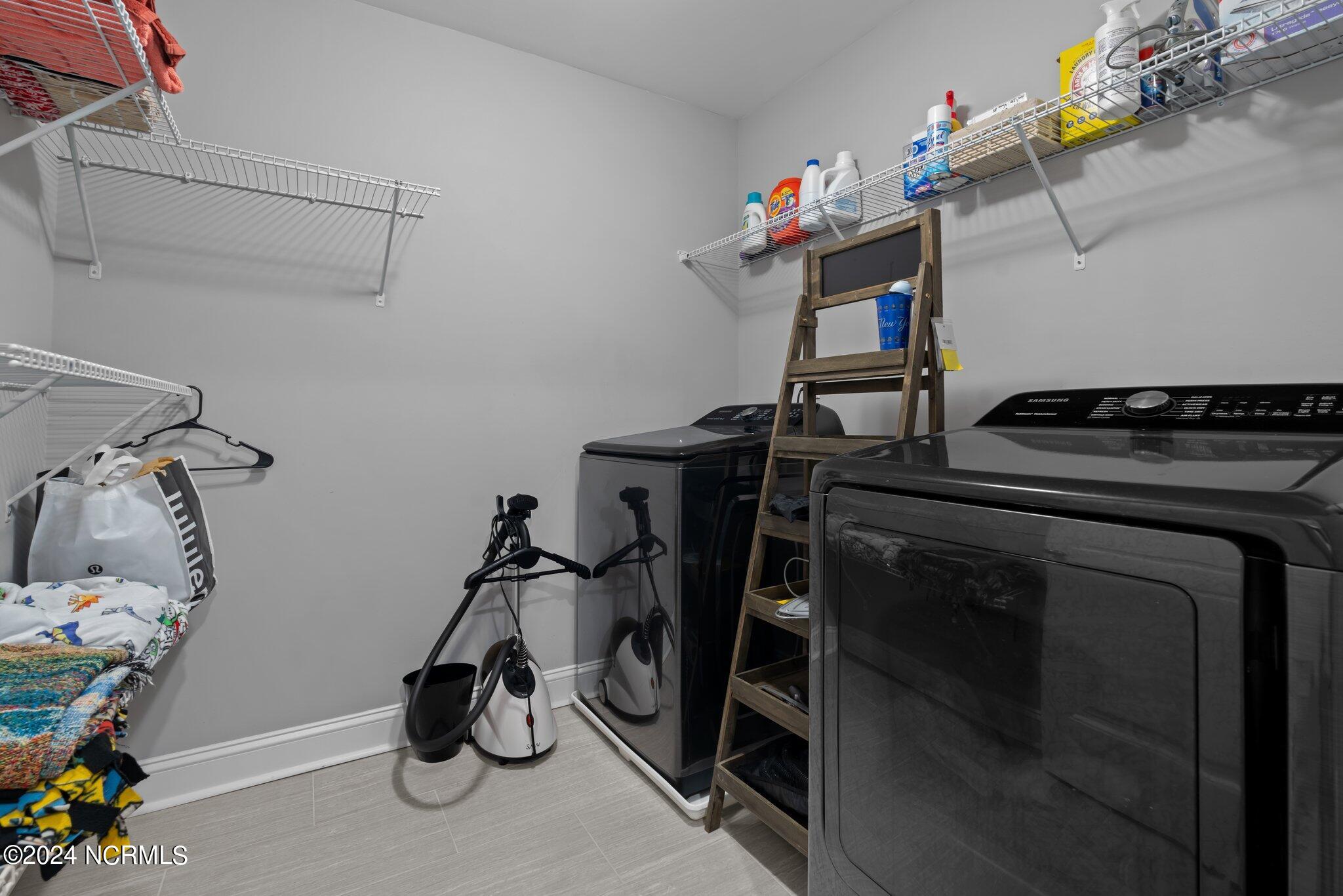 175 Hillard Road Pinehurst, NC 28374 - Photo 32 of 43 Laundry