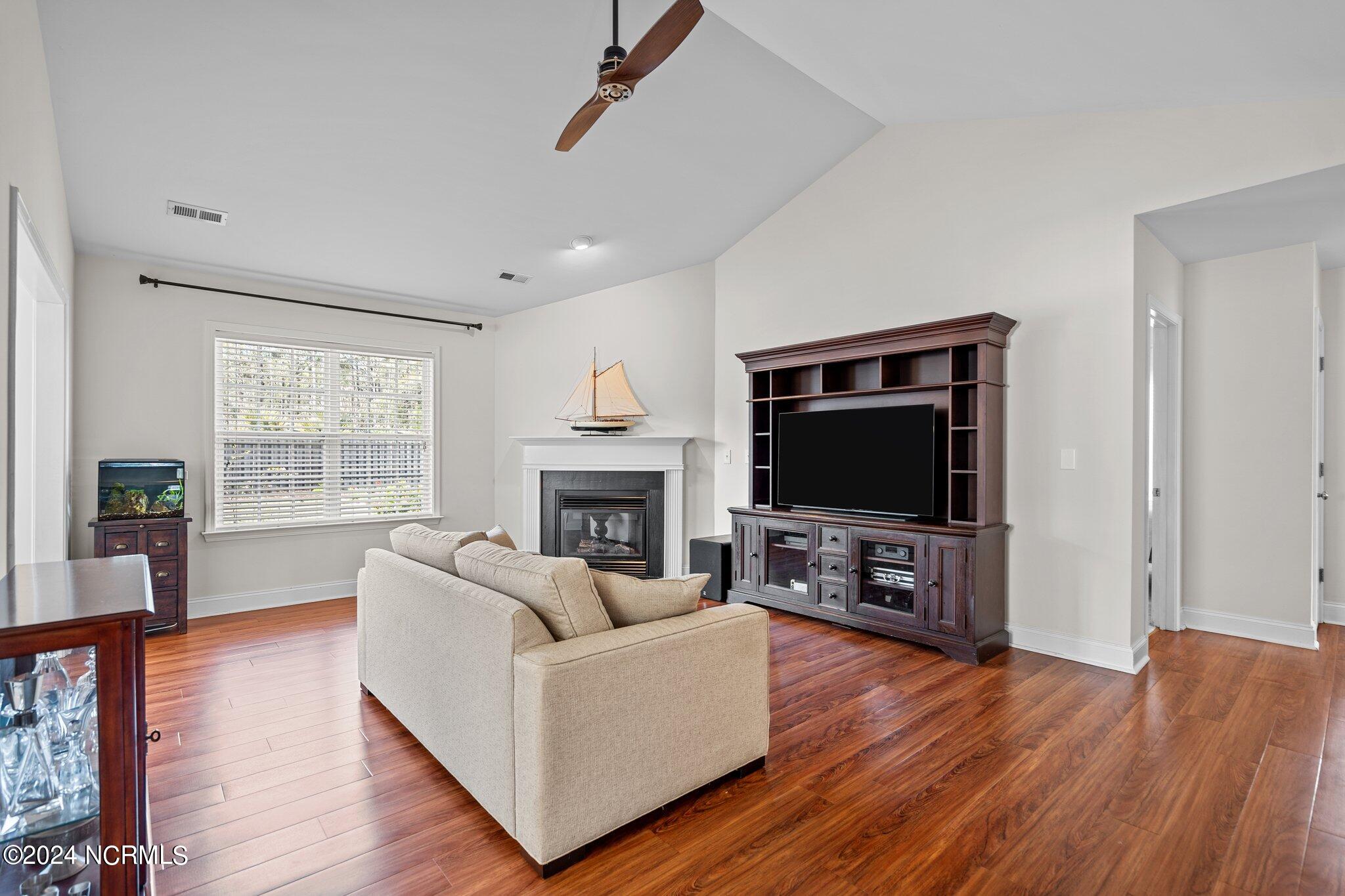 107 Watersfield Road Leland, NC 28451 - Photo 7 of 49 living room 1