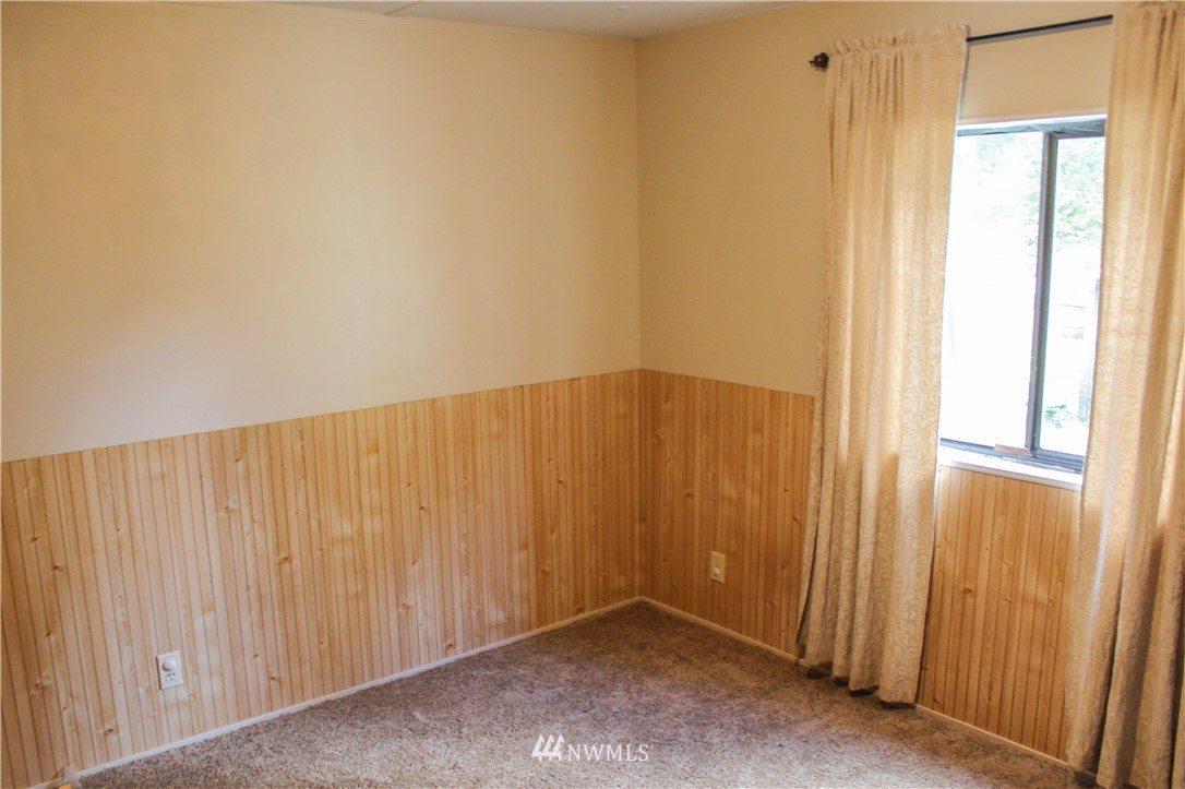 10032 168th Avenue Southwest Rochester, WA 98579 - Photo 12 of 25