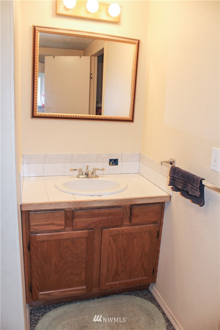 10032 168th Avenue Southwest Rochester, WA 98579 - Photo 10 of 25